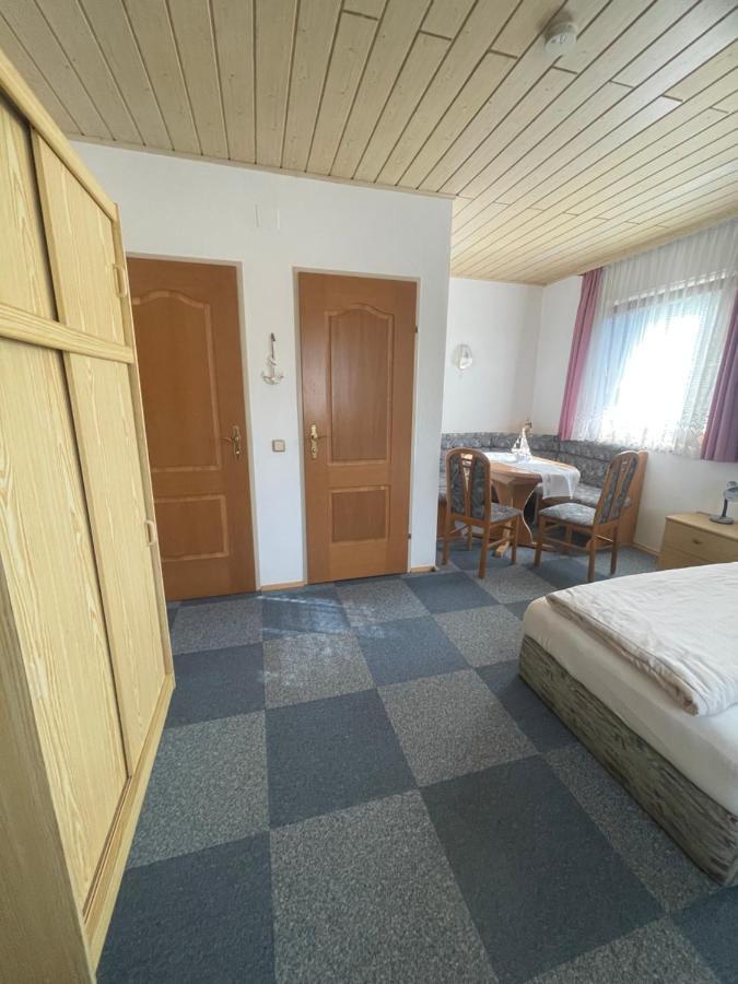Appartement Haus Zum Glueck à Reifnitz Extérieur photo