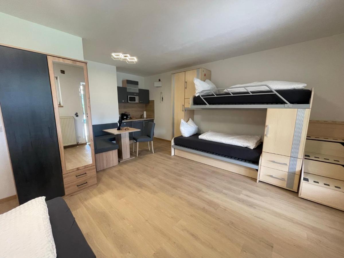 Appartement Haus Zum Glueck à Reifnitz Extérieur photo