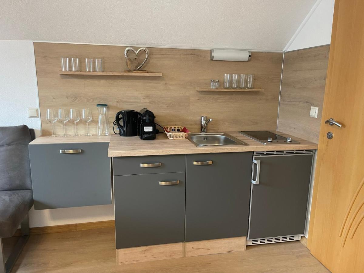 Appartement Haus Zum Glueck à Reifnitz Extérieur photo